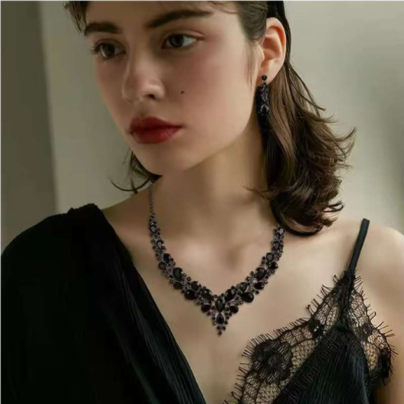 Black Crystal Bridal Necklace
